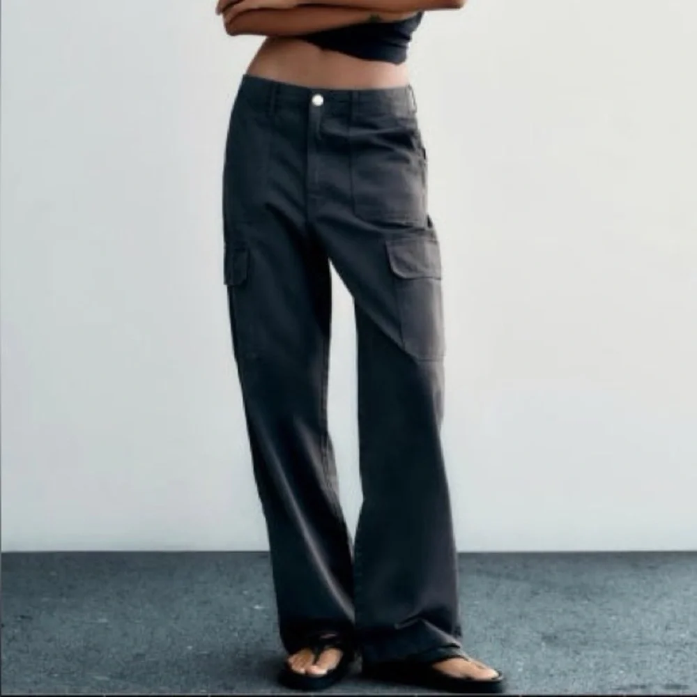 Zara Women's Cargo Straight‎ Leg Pants in Ink Blue